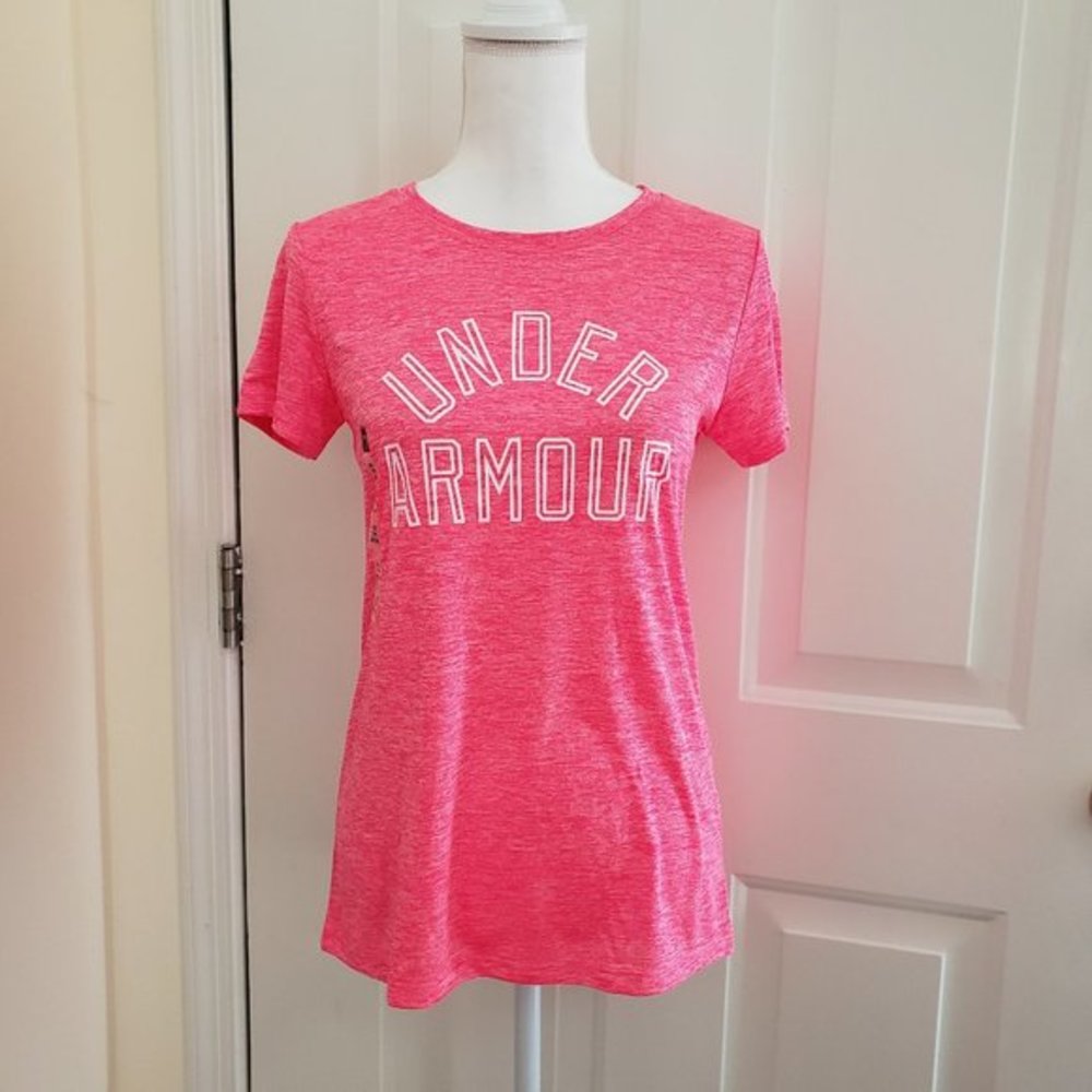 NWT Under Armour Women's Athletic Shirt Size XS